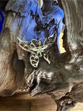 Gerry’s Gold Butterfly Brooch Pin - Filigree Wing Design